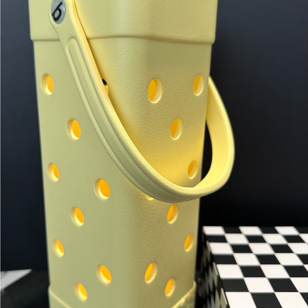 BOGG BAG BYO Banana Yellow Wine  Perforated Tote